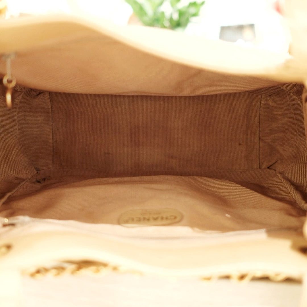 Chanel vintage cowhide tote bag
