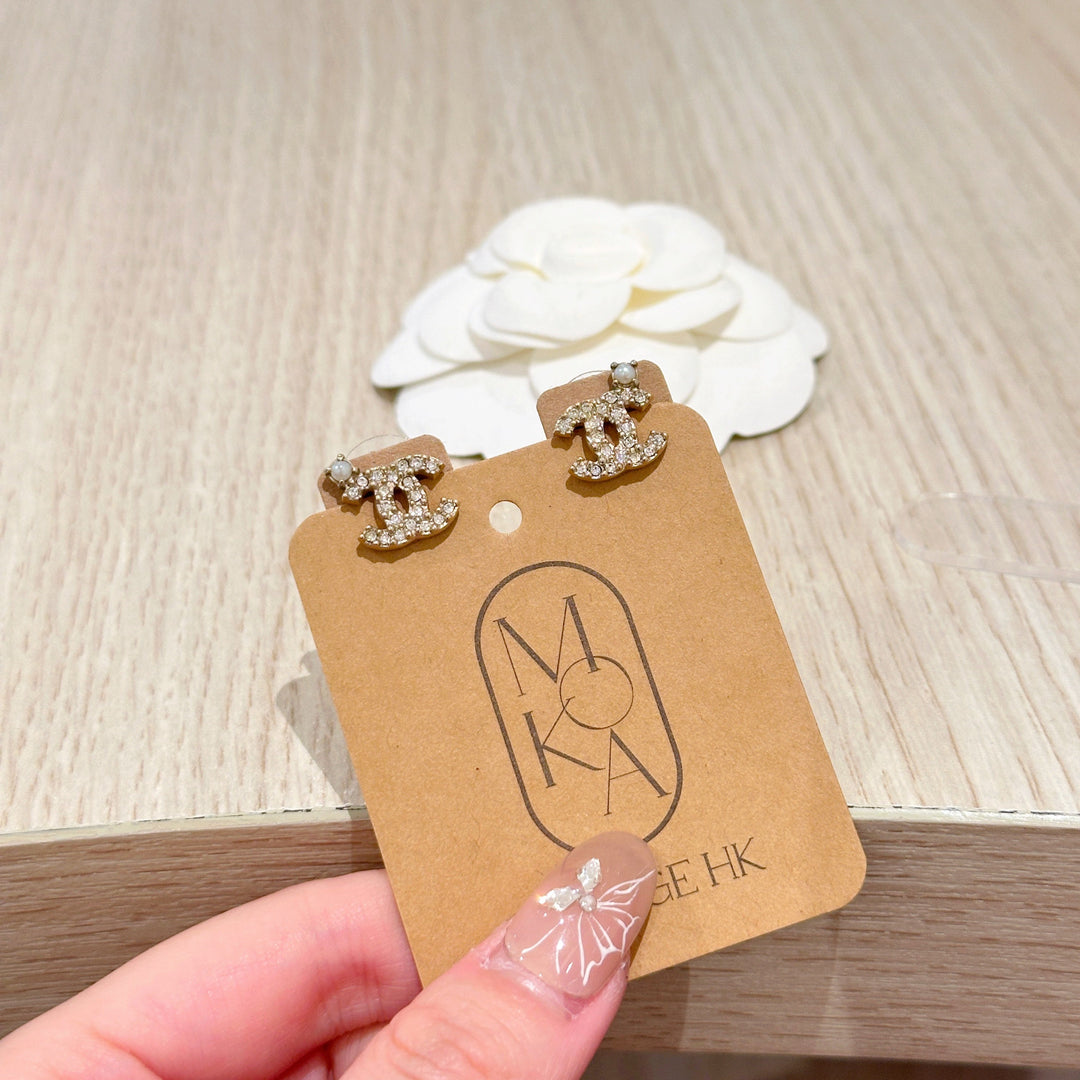 Chanel vintage earring