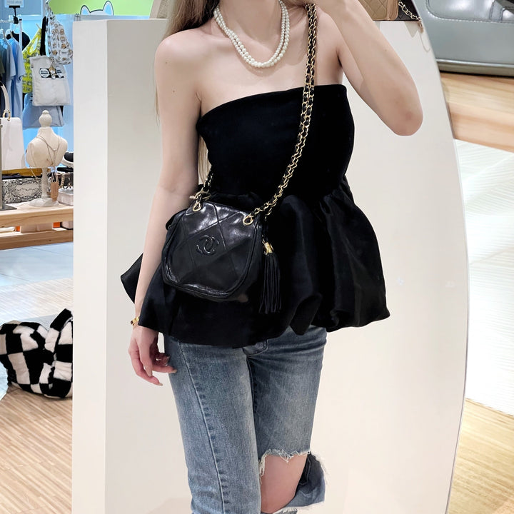 Chanel vintage auth chain matelasse bag