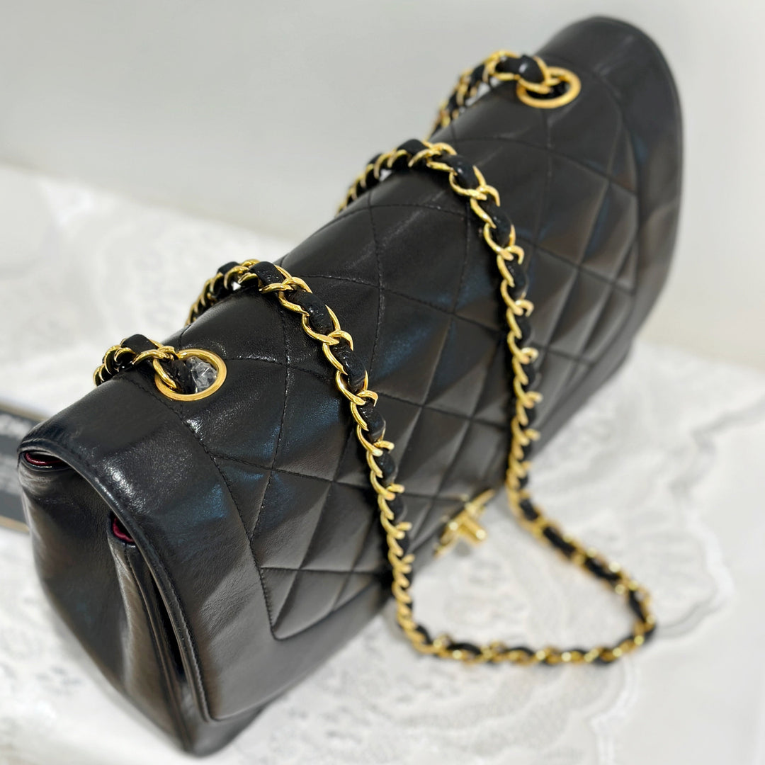 Chanel vintage diana 25cm