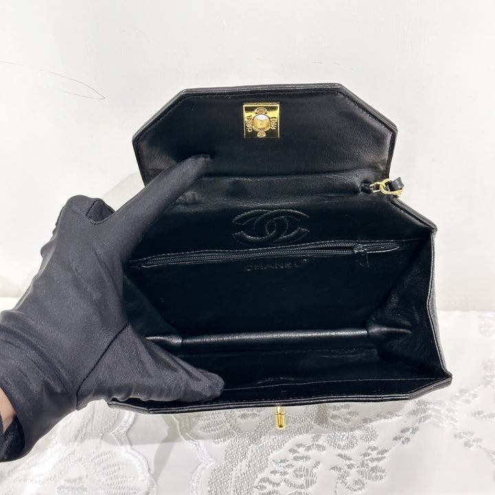 Chanel vintage octagonal quilted chain bag