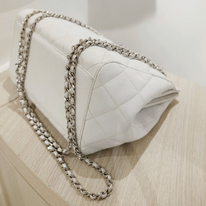 Chanel vintage caviar chain bag