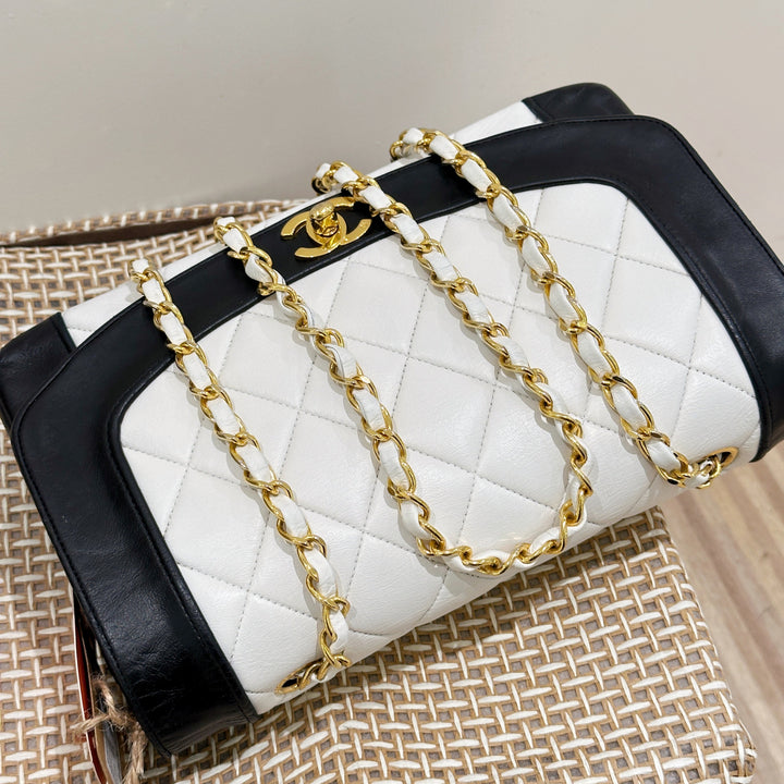 Chanel Vintage Black/White Lambskin Dianan Class Flap 25cm