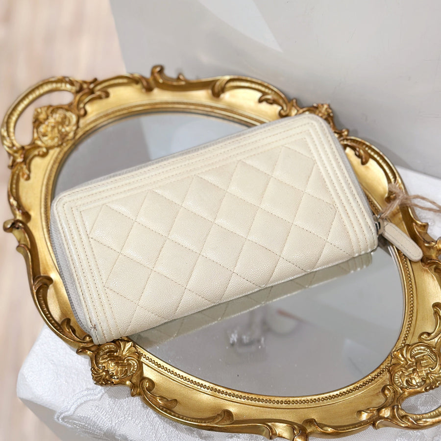 Chanel boychanel wallet
