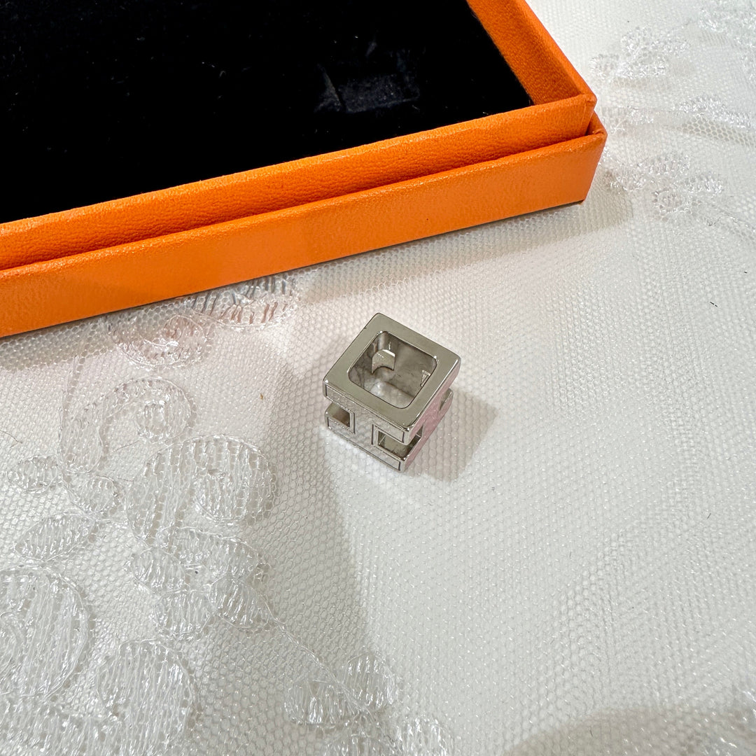 Hermes vintage necklace
