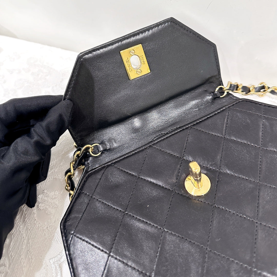 Chanel vintage octagonal quilted chain bag