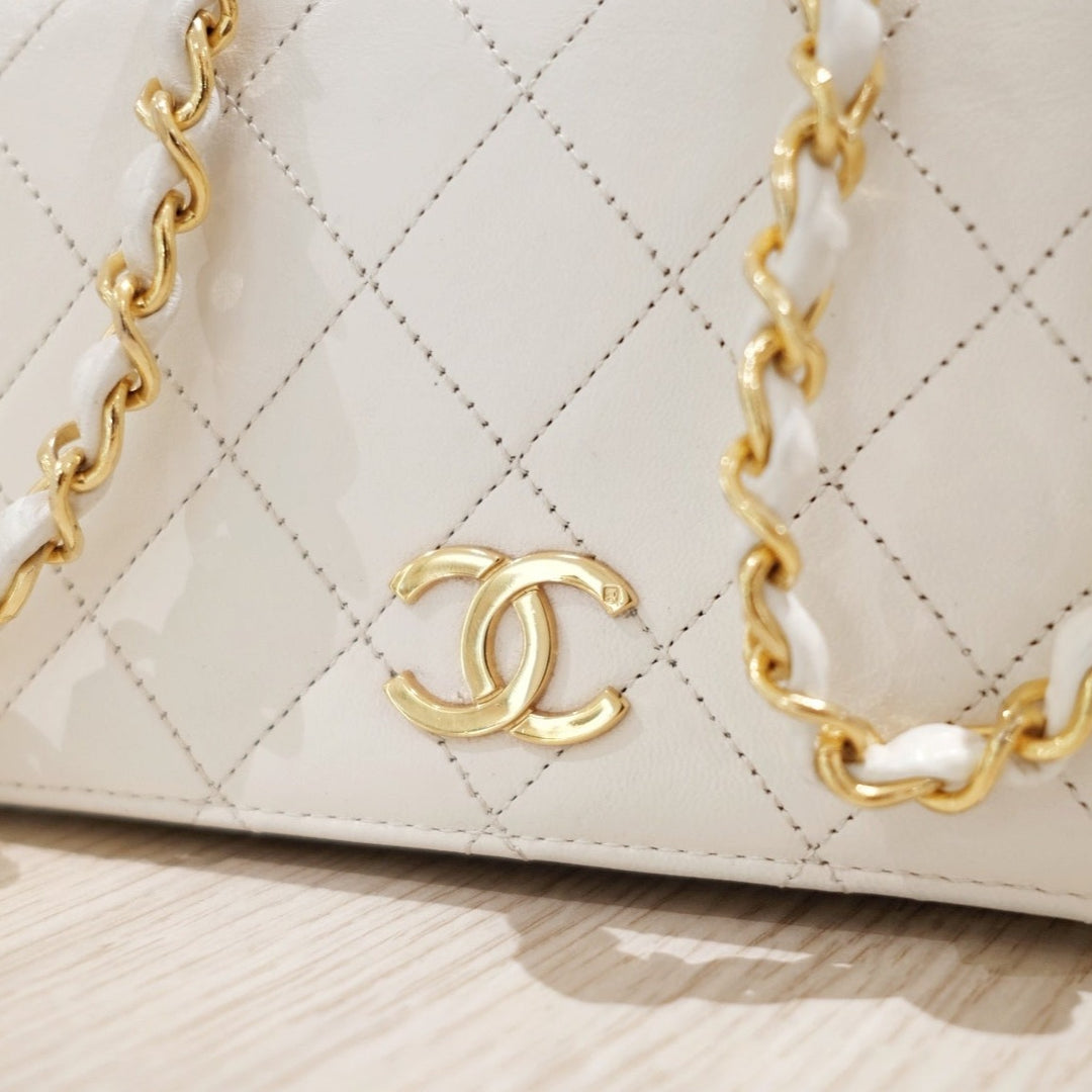 Chanel vintage mini flap bag