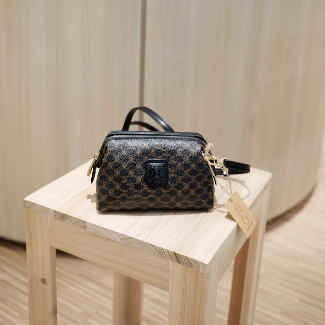 Celine vintage clutch+chain