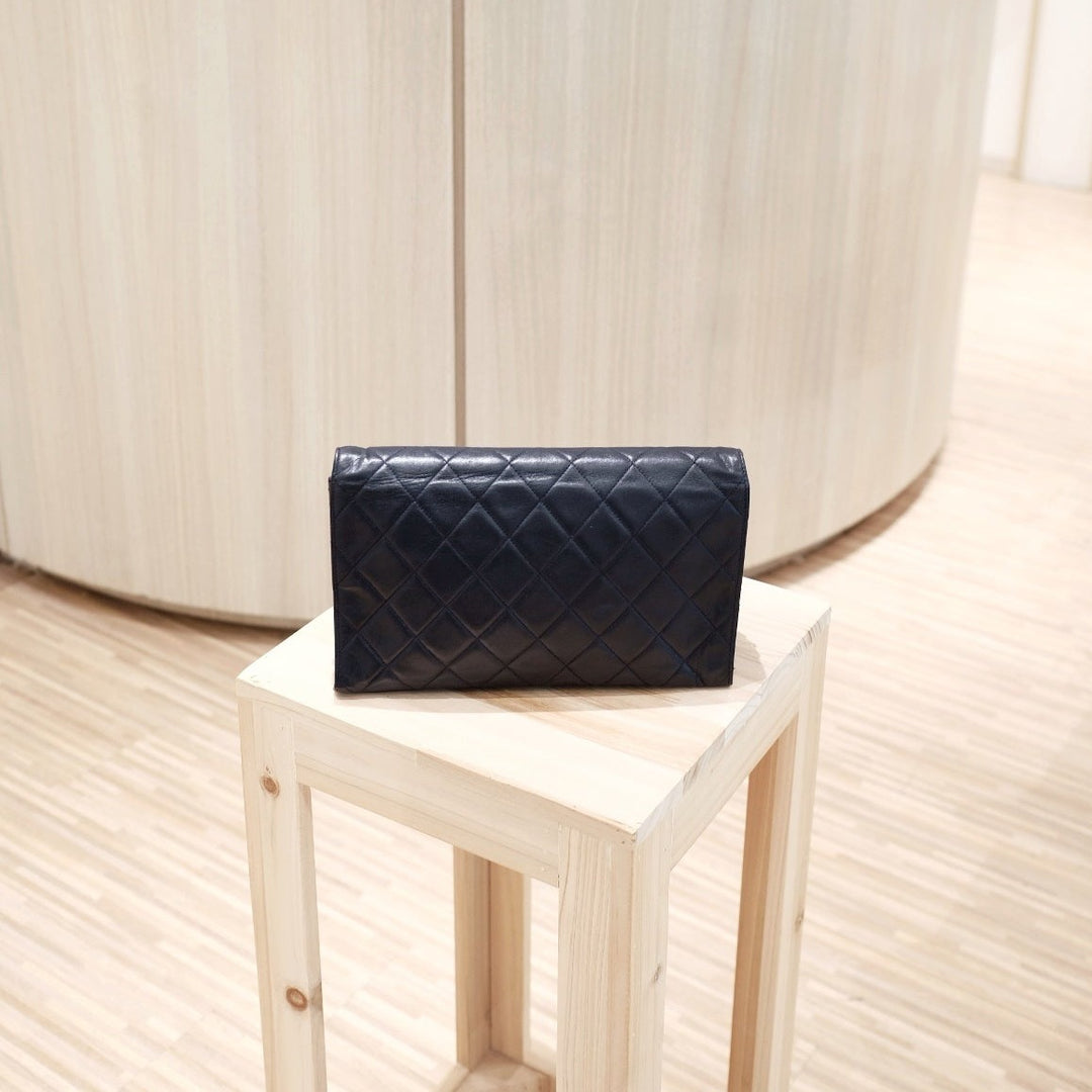 Chanel vintage flap bag (navy)