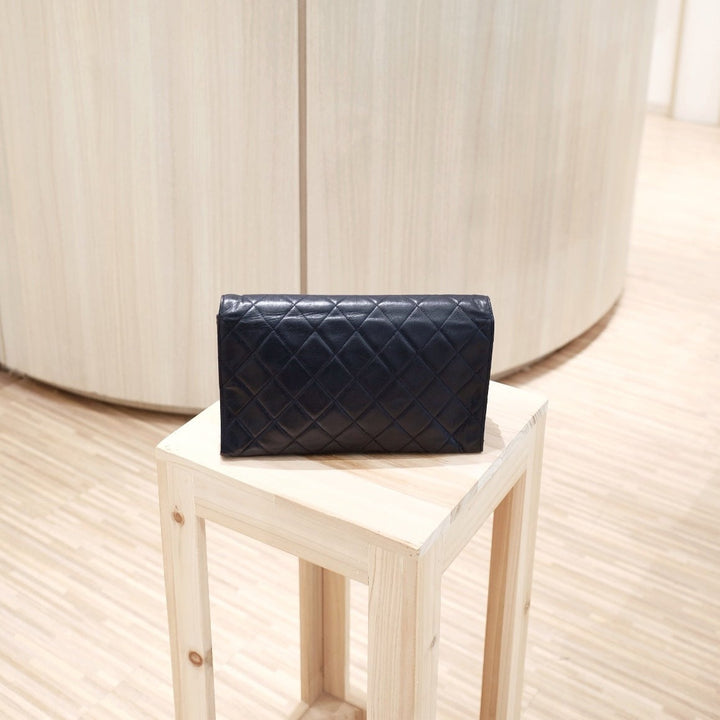 Chanel vintage flap bag (navy)