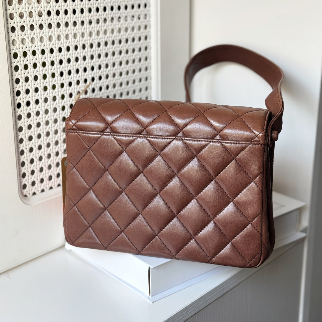 Chanel vintage kelly bag