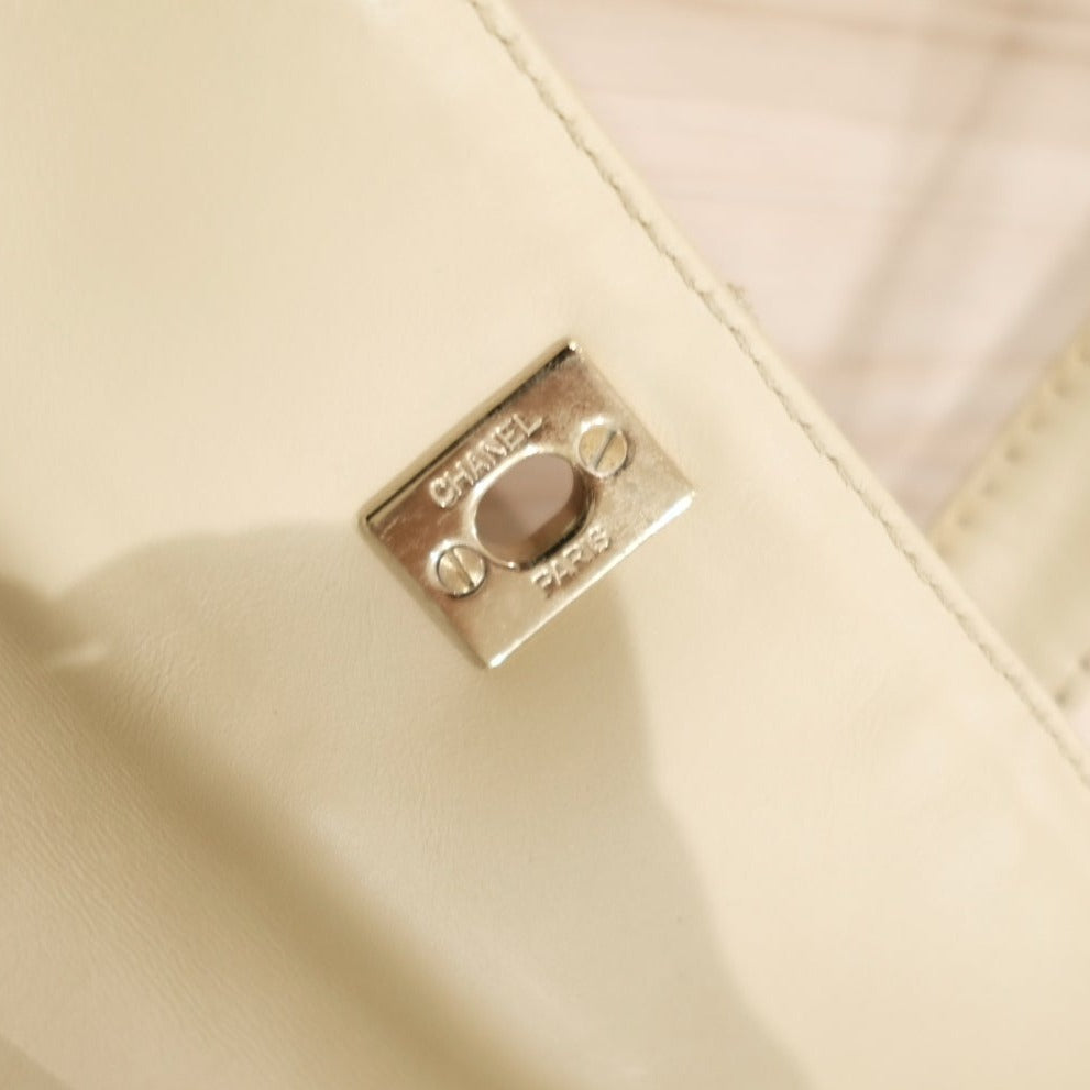 Chanel vintage flap tote bag