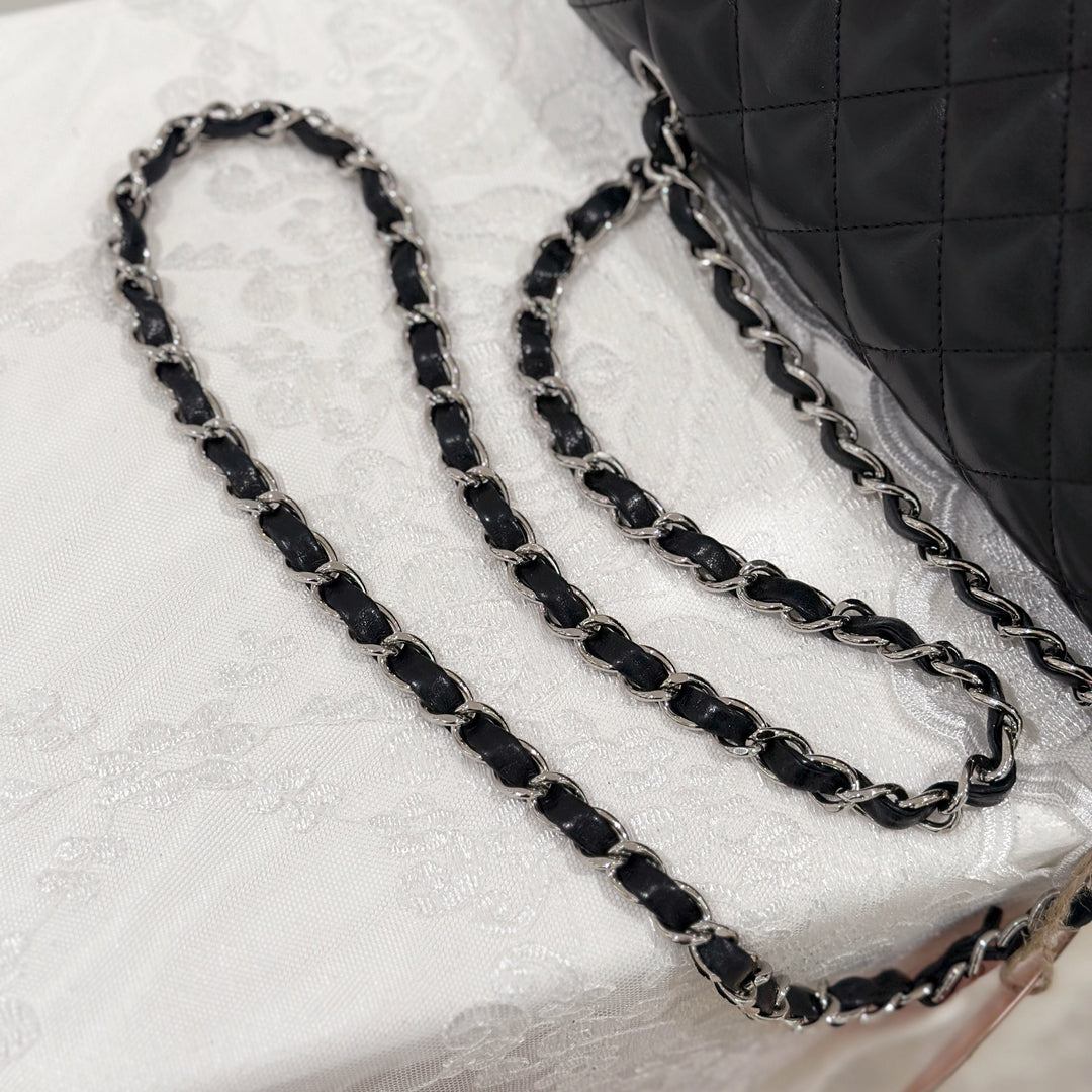 Chanel Lambskin Class Flap 25 （黑銀）