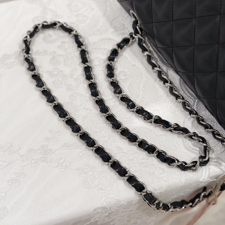 Chanel Lambskin Class Flap 25 （黑銀）