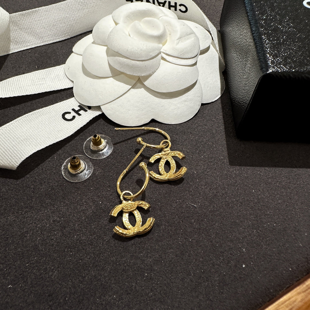 Chanel vintage earrings