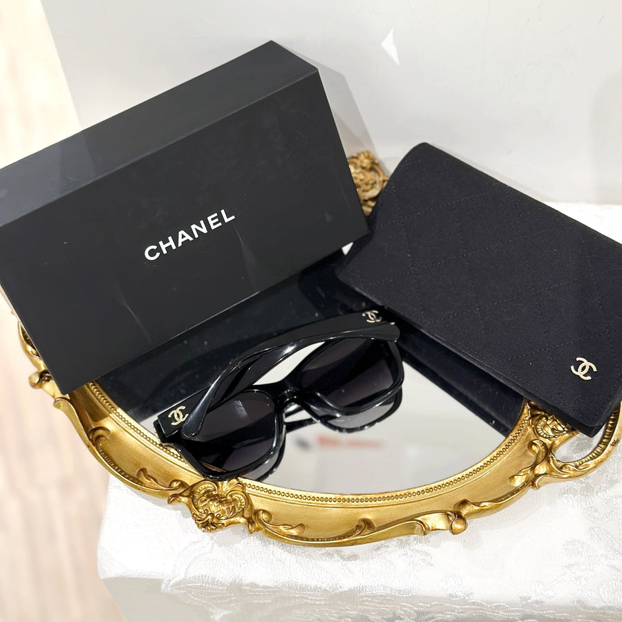 Chanel classic cc logo sunglasses