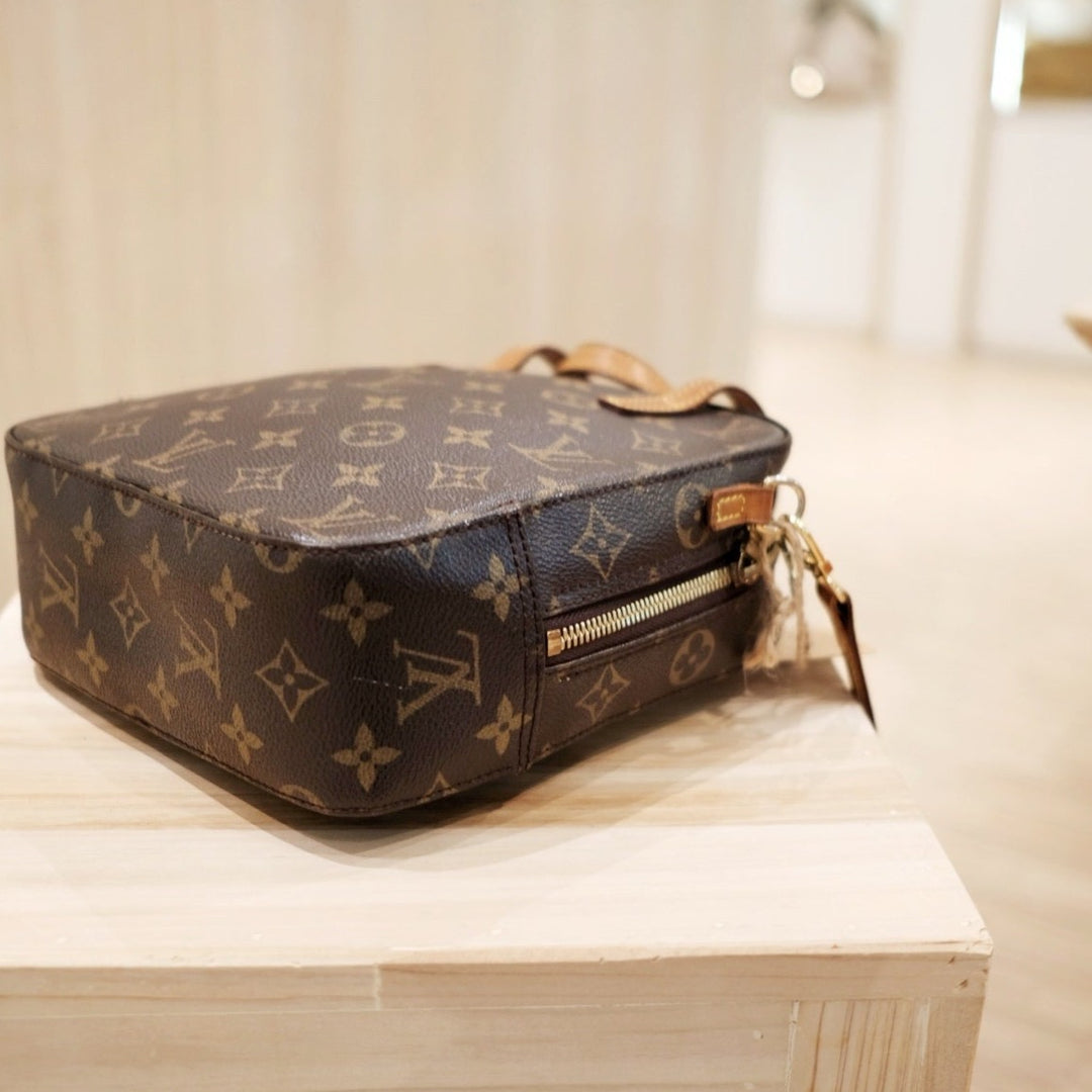 Lv vintage monogram spontini bag