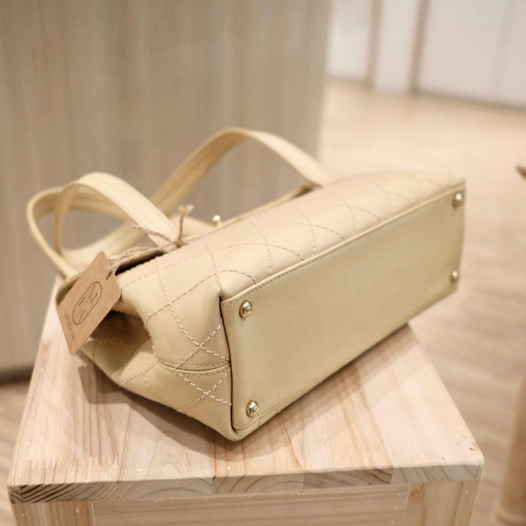 Chanel vintage flap tote bag