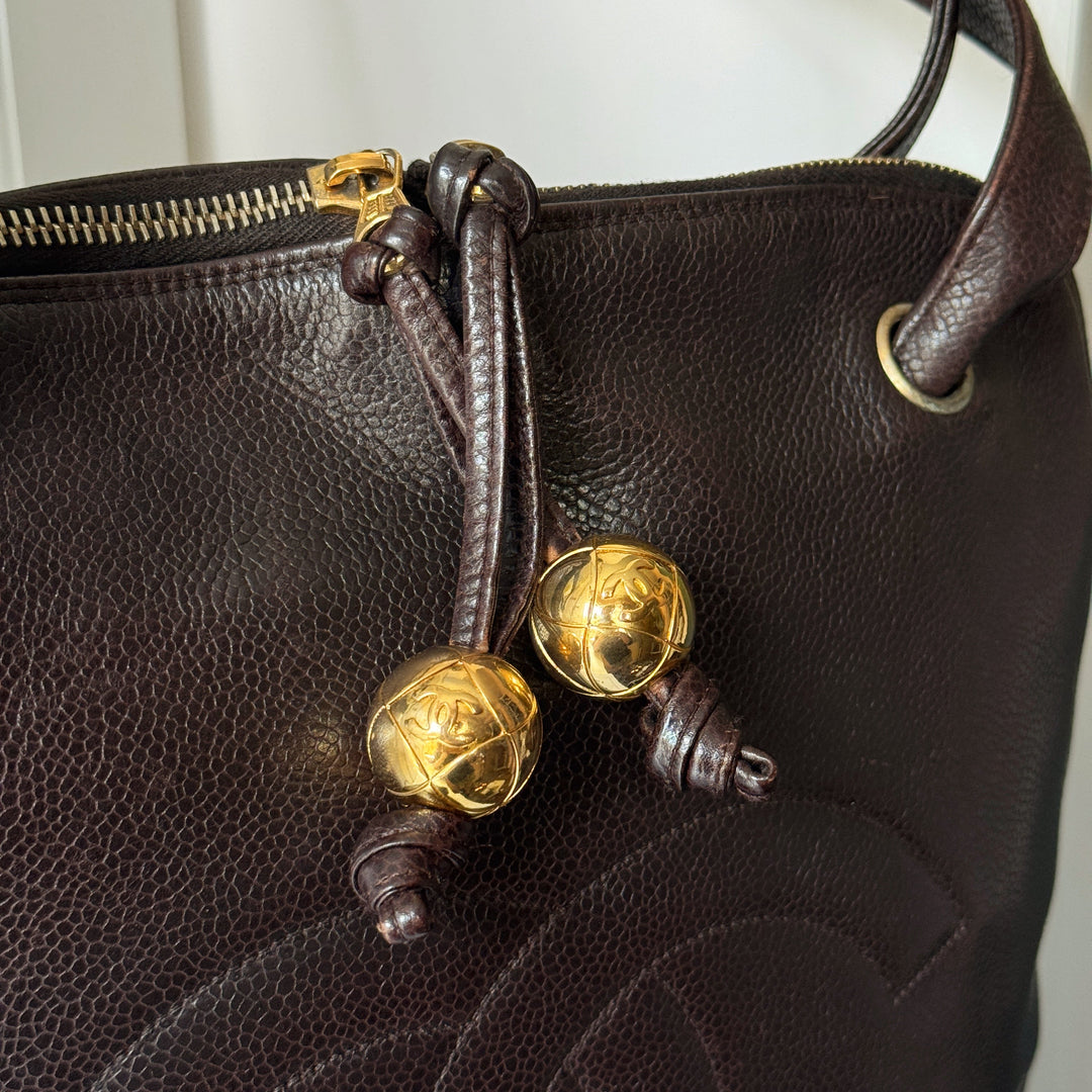 Chanel vintage caviar CC shoulder bag（brown）