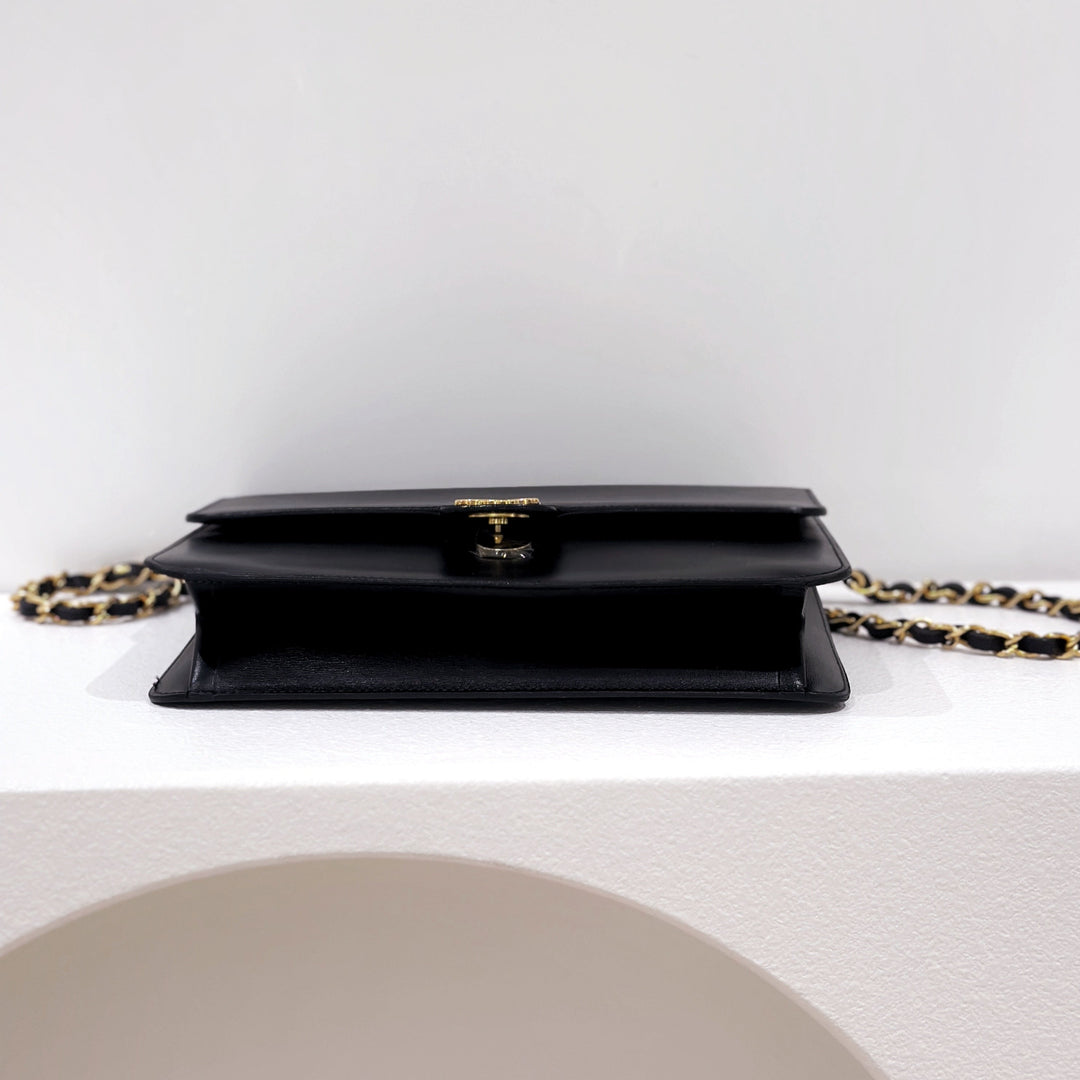 Chanel vintage box chain bag