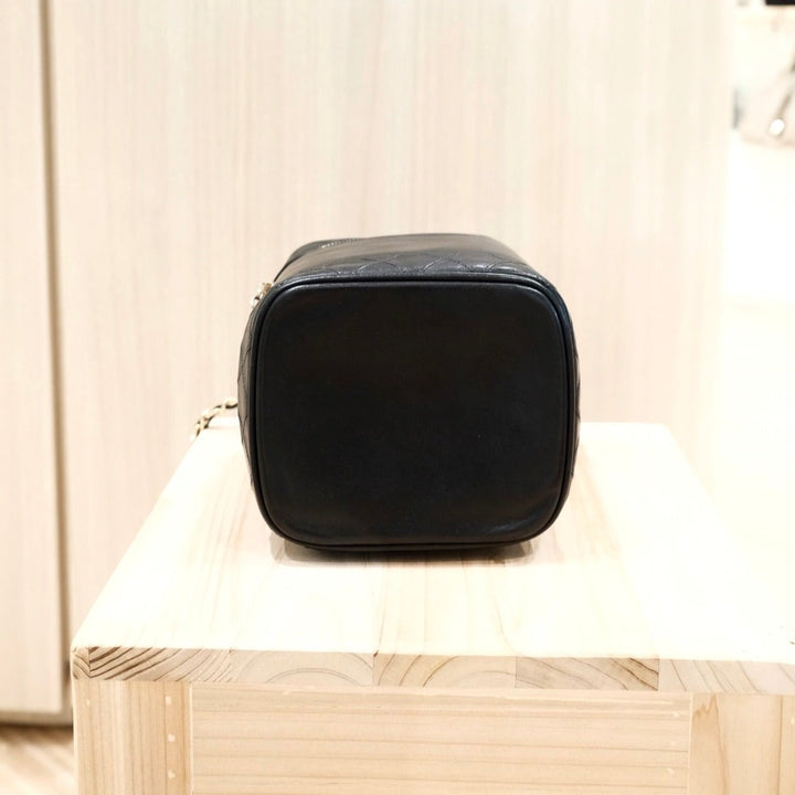 Chanel vintage lambskin wash handbag