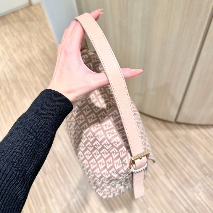 Fendi vintage baguette bag
