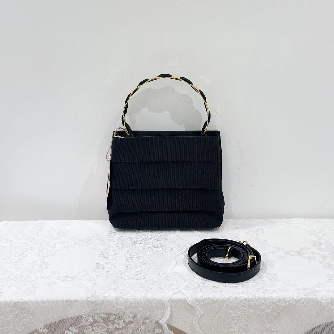 Ferragamo vintage logo handle Canvas 2way bag(black)