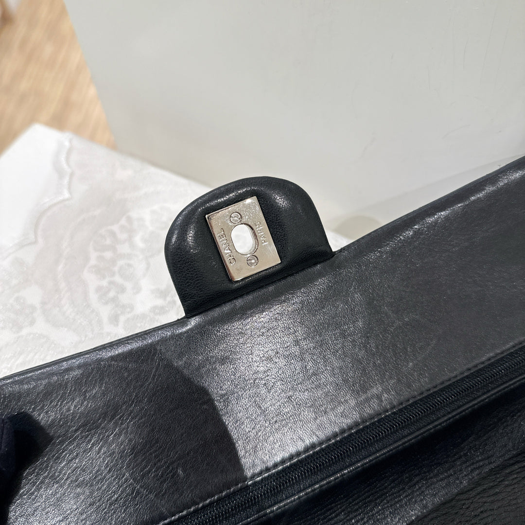 Chanel Lambskin Class Flap 25 （黑銀）