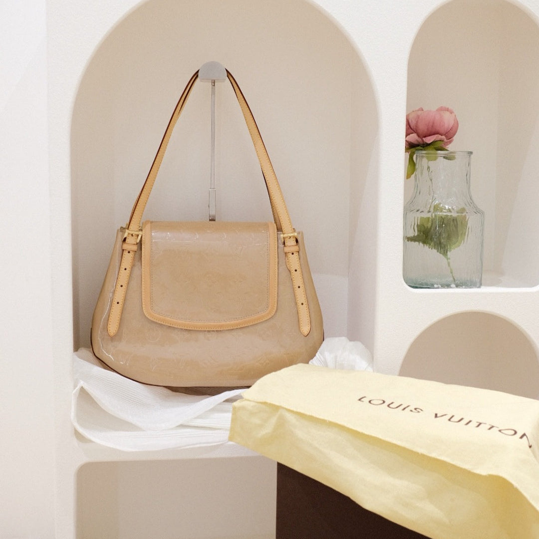 Lv vintage patent leather shoulder bag