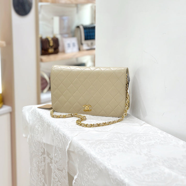 Chanel vintage flap bag