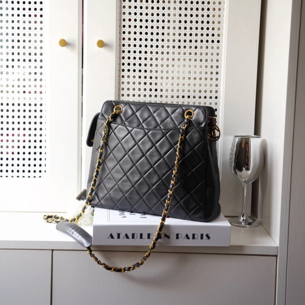 Chanel vintage CC quilted leather chain shoulder bag