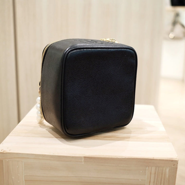 Chanel vintage coco cowhide mini wash bag