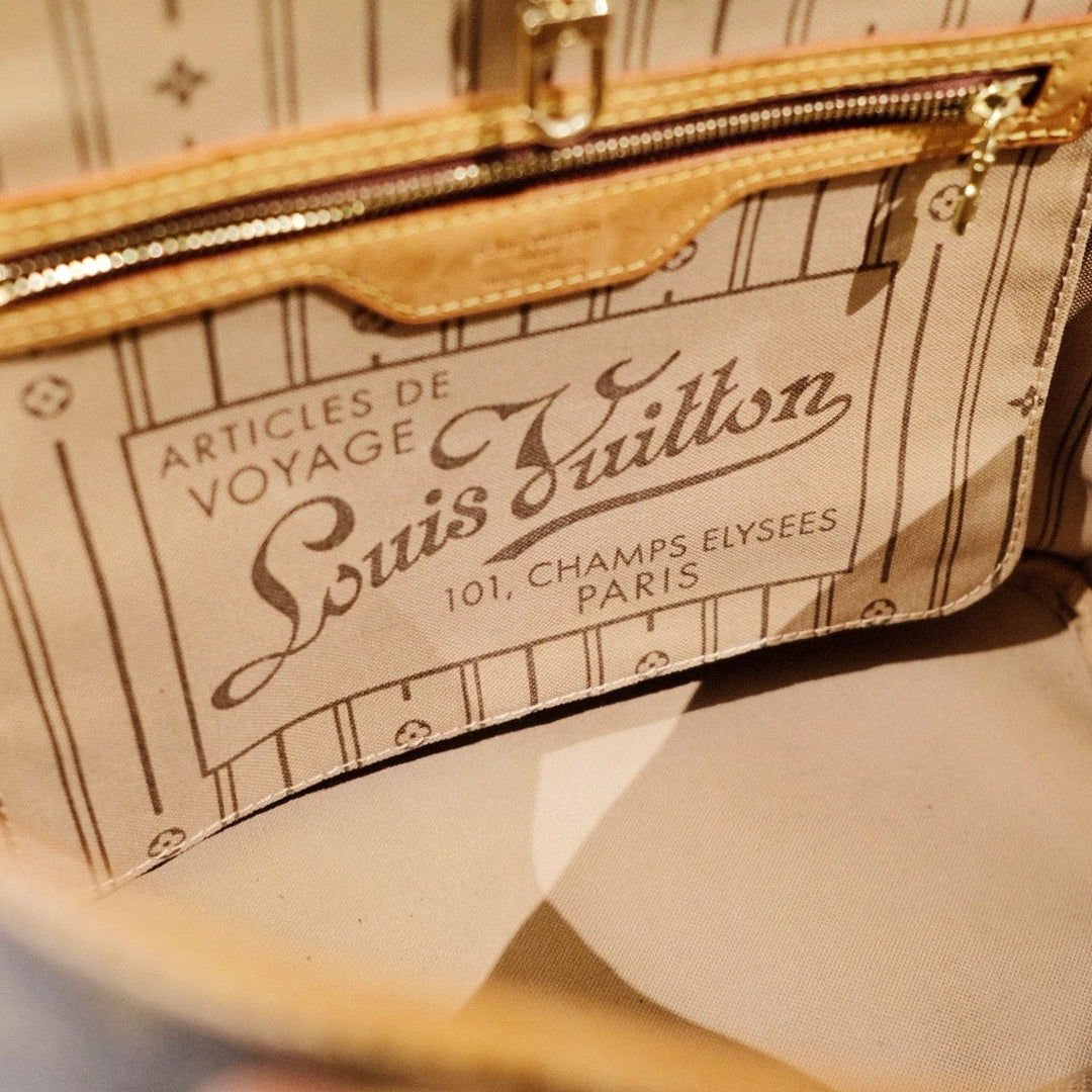 Louis Vuitton Neverfull PM