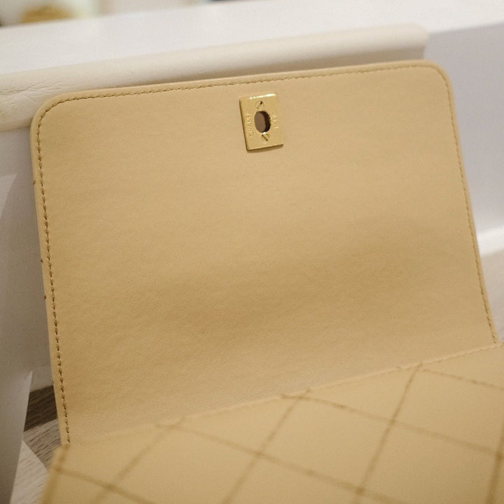 Chanel vintage kelly shoulder bag