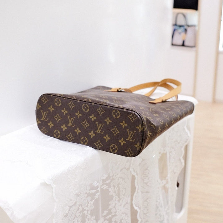 Lv vivian tote bag