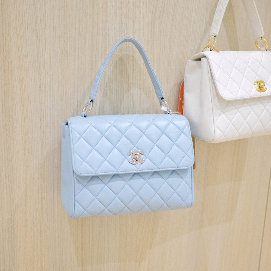 Chanel vintage kelly handbag(baby blue)