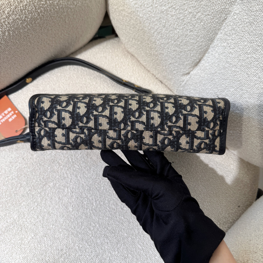 Dior vintage clutch+ shoulder strap