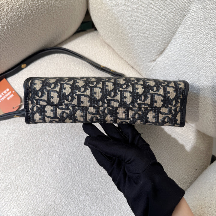 Dior vintage clutch+ shoulder strap