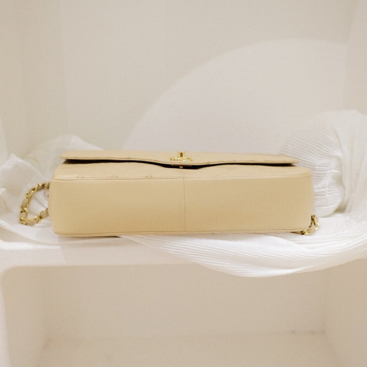 Chanel vintage flap bag