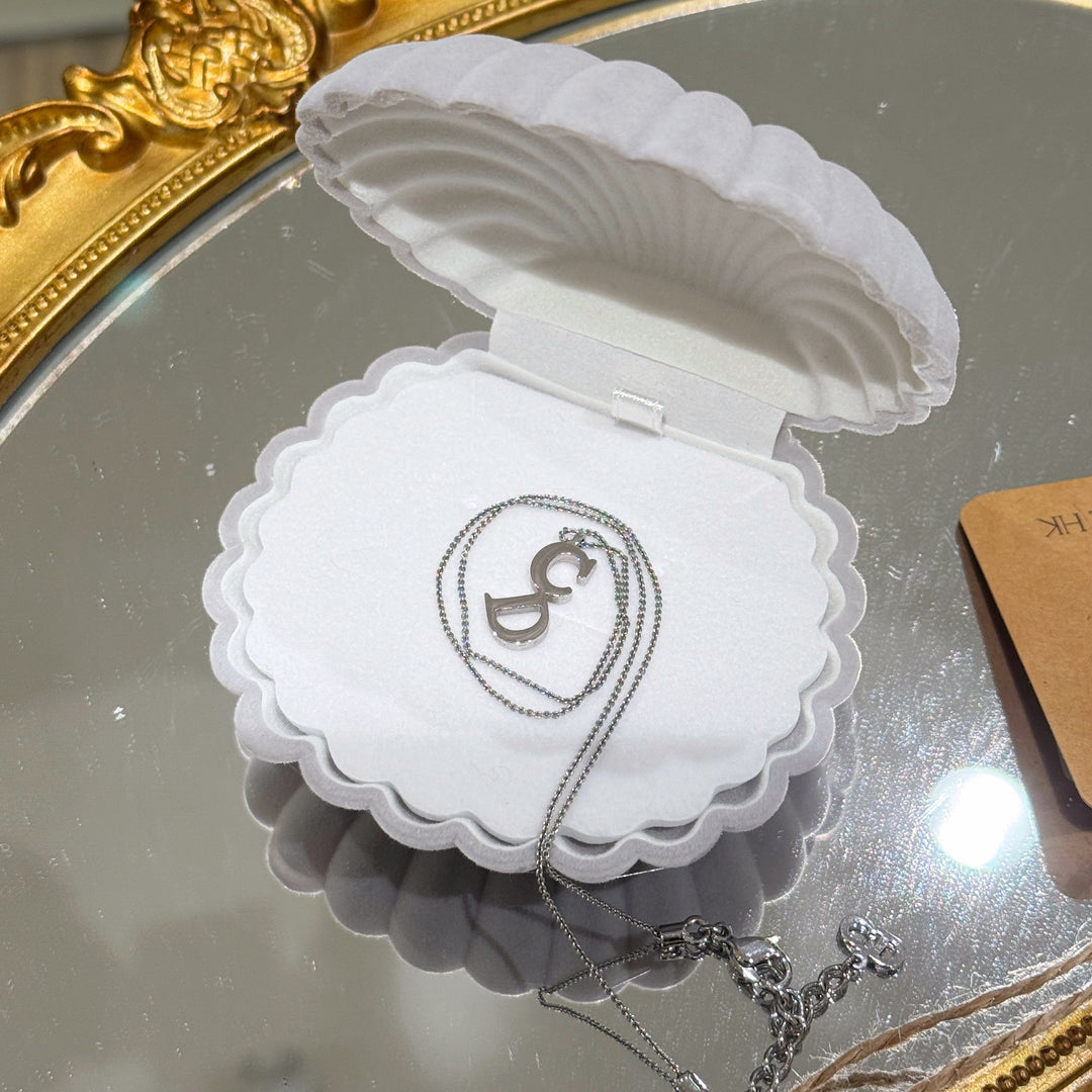 Dior vintage necklace