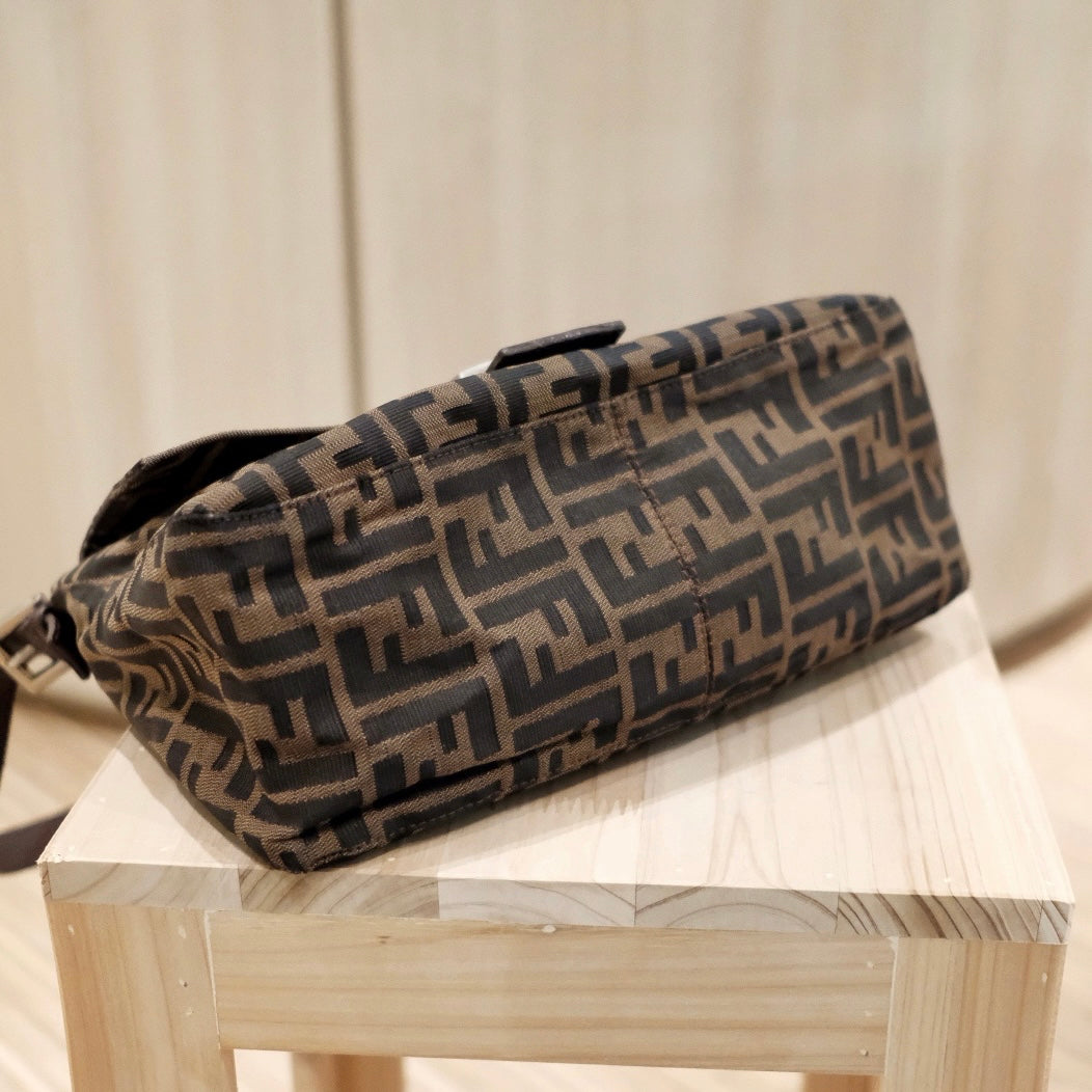 Fendi vintage zucchino baguette