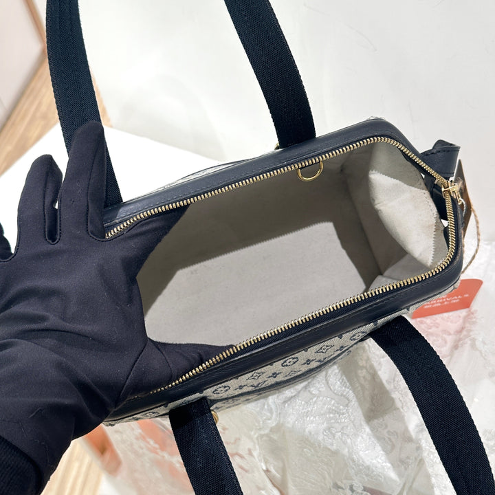 LOUIS VUITTON vintage monogram mini josephine pm bag