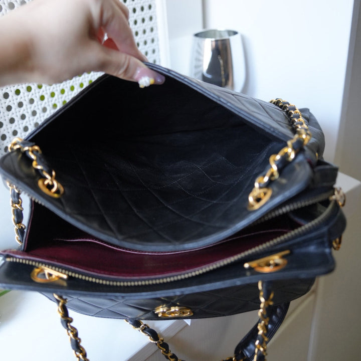 Chanel vintage CC quilted leather chain shoulder bag