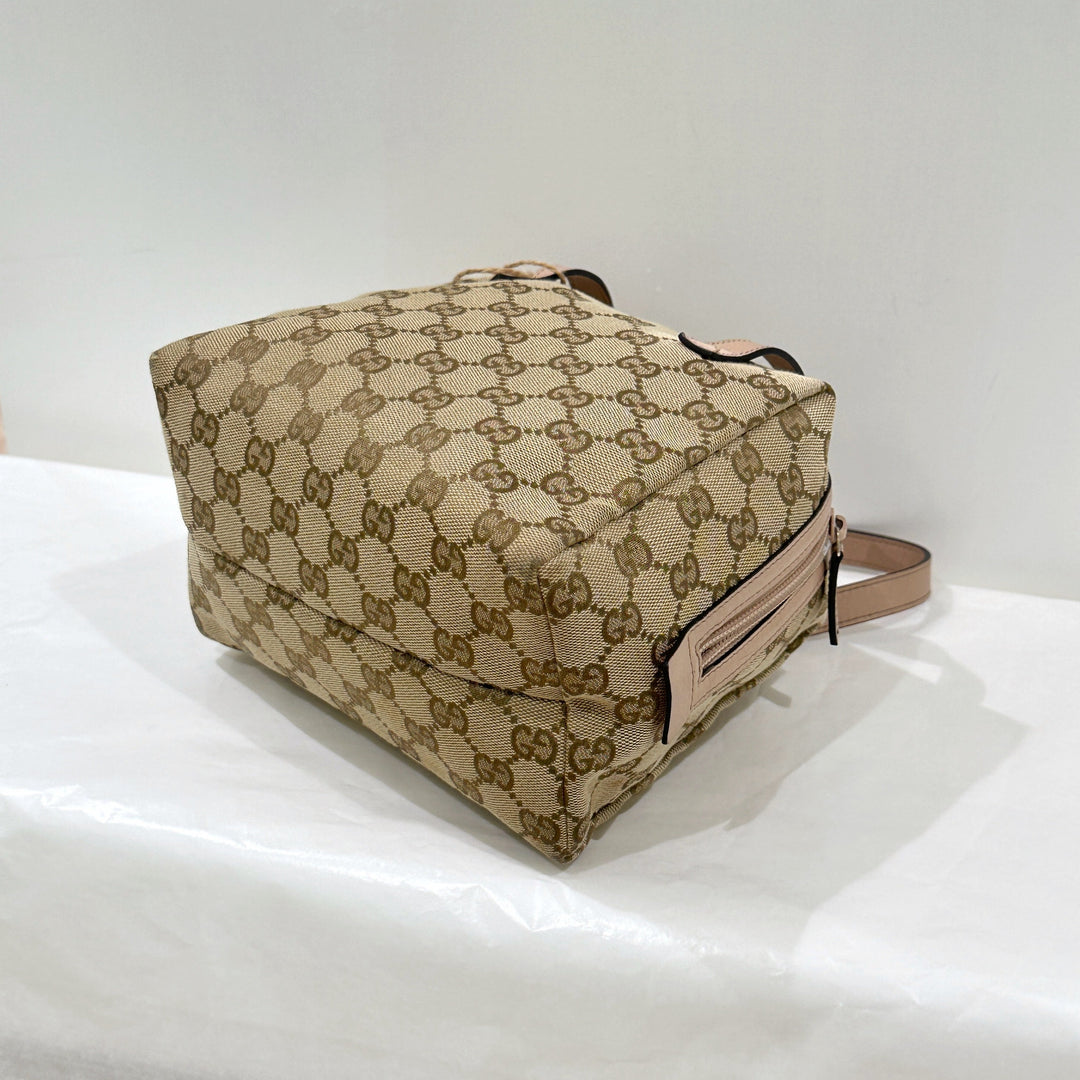 Gucci vintage monogram tofu bag