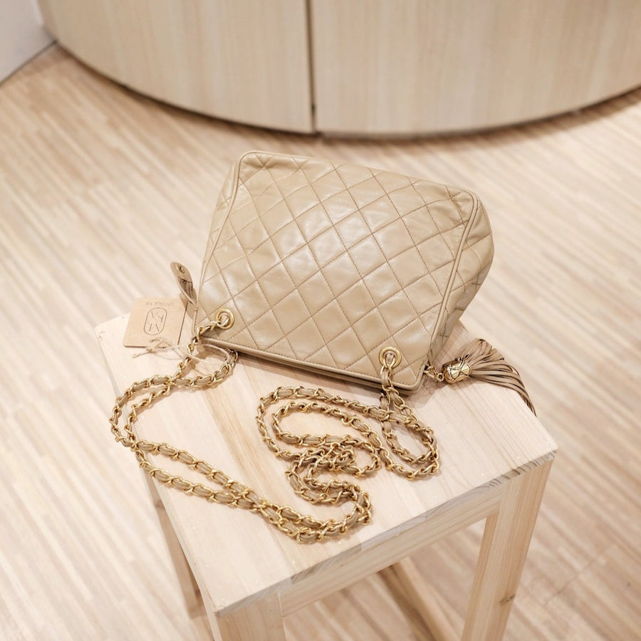 Chanel vintage chestnut gold chain shoulder bag