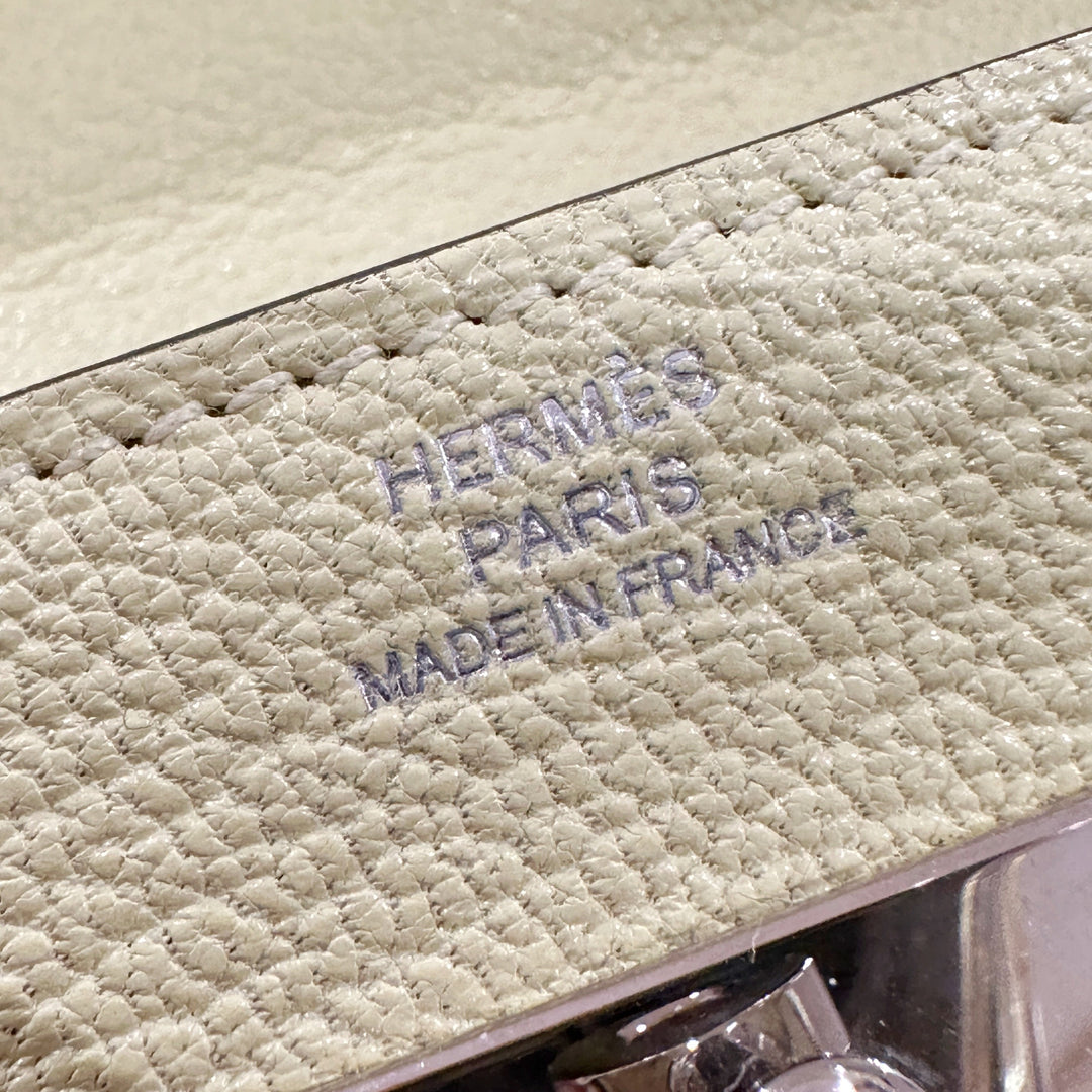 Hermes kelly to go