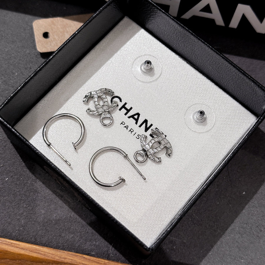 Chanel vintage earrings