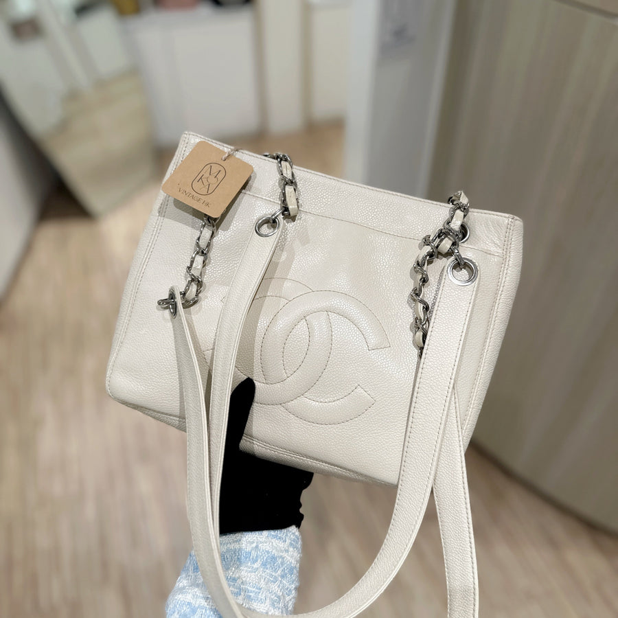 Chanel vintage cowhide tote bag