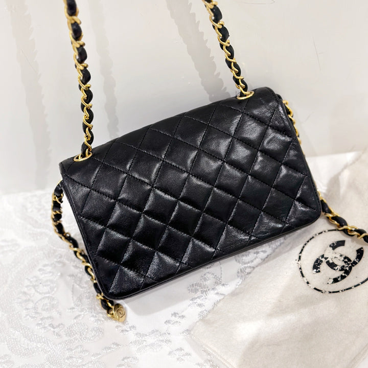 Chanel vintage flap bag