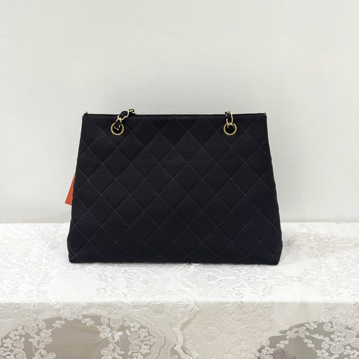 Chanel vintage quilted canvas chain tote